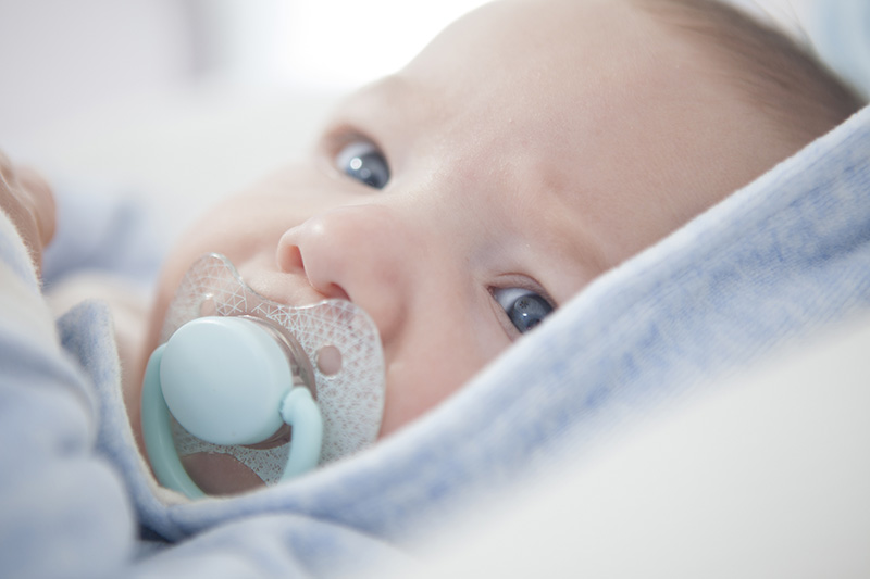 Schnuller beim Baby
