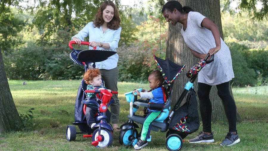 Wir wählen ein Kinderdreirad aus