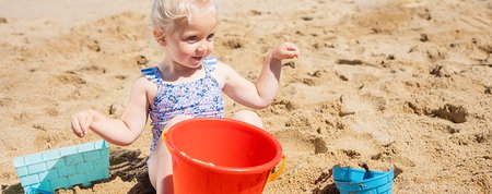 Am Strand kommt keine Langeweile auf: 12 Offline-Aktivitäten für die ganze Familie