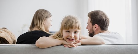 Ich lüge, also bin ich ein Elternteil: Warum belügen wir Kinder und wie wirkt sich das auf sie aus?