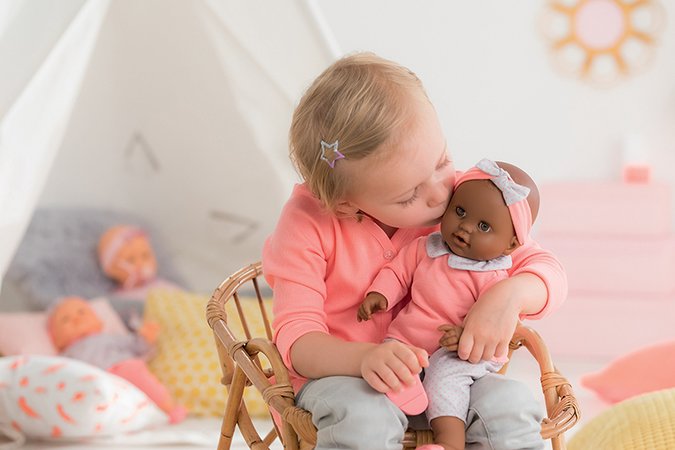 5 Gründe, warum das Spielen mit Puppen für Kinder wichtig ist